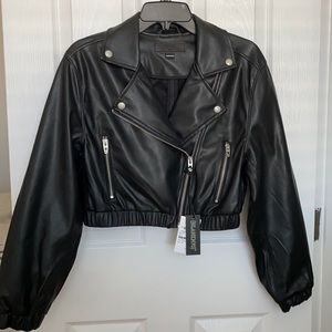 Crop leather jacket